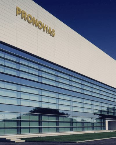 pronovias-barcelona-svatebni-saty